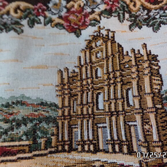 Vintage Tapestry Kiss Lock Clutch - Picture 3 of 9